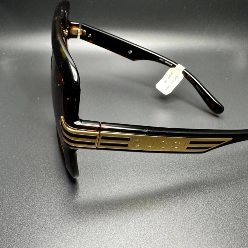 Gucci Sunglasses GG0909S - Picture 3 of 3